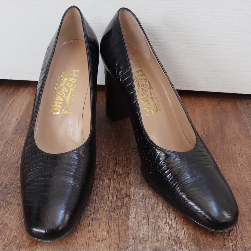Black Salvatore Ferragamo Pumps